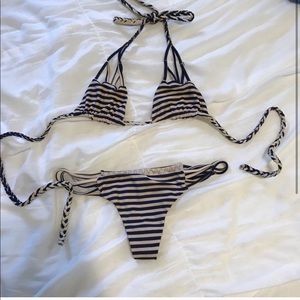 Navy blue and cream acacia